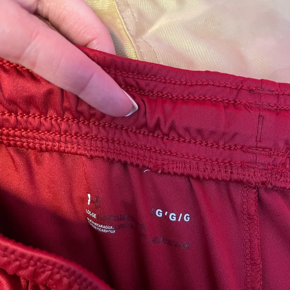 Under Armour athletic shorts - Picture 2 of 2